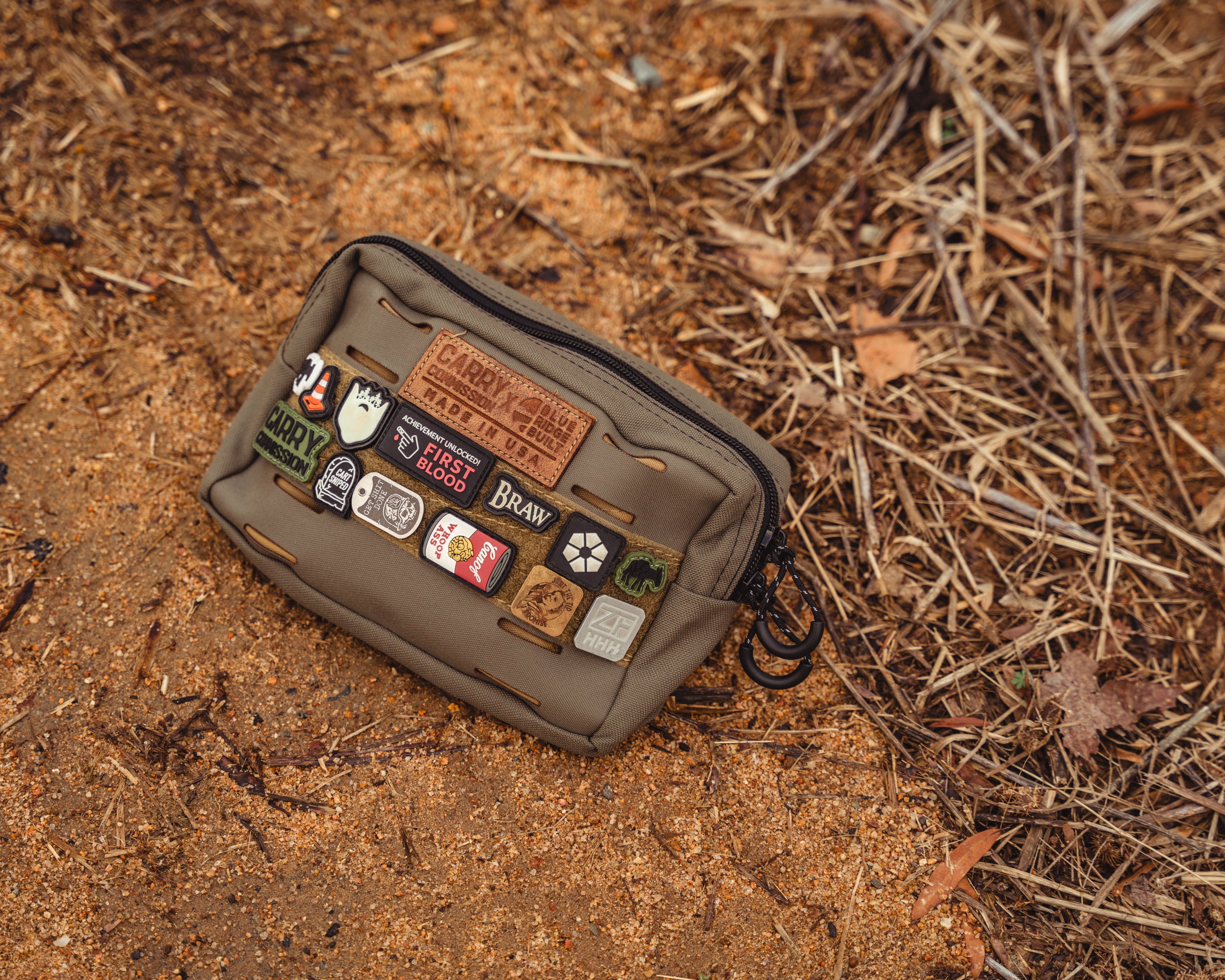 Carry Commission / Blue Ridge Overland Gear Bum Bag XL front view on earth backdrop