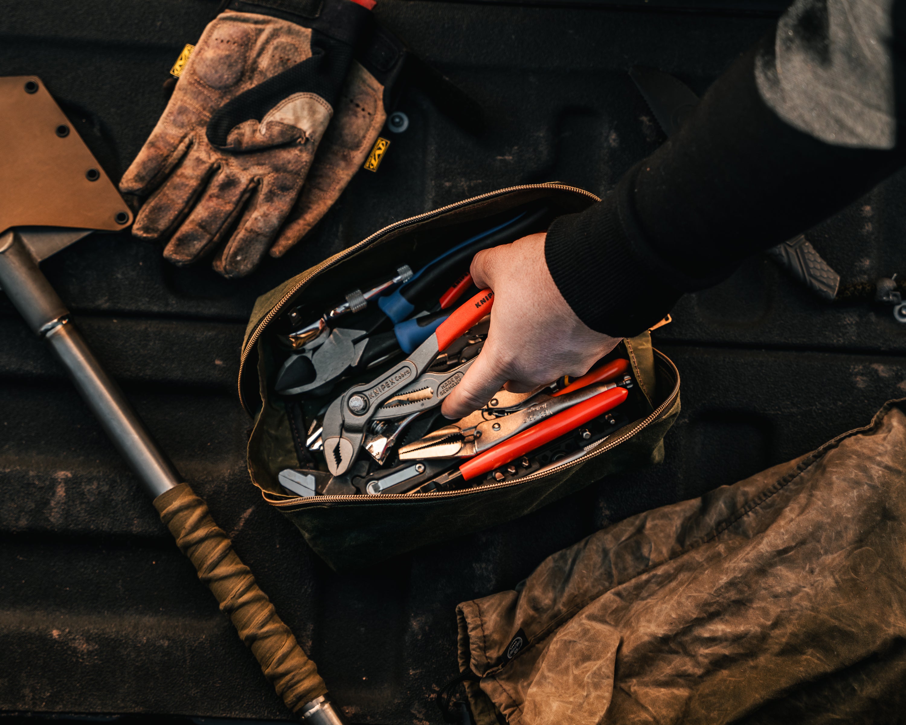 CC Waxed Canvas Dopp Kit