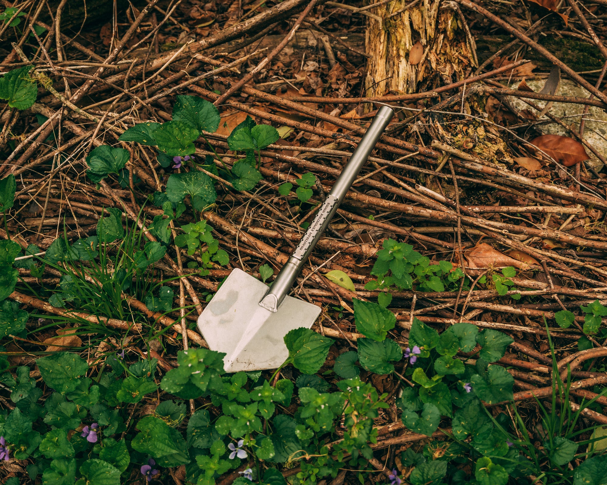 Titanium Pack Shovel