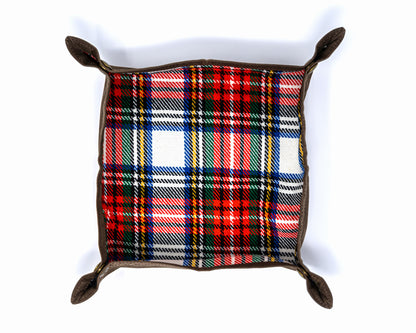 Carry Commission / PNW Bushcraft Vintage Plaid Waxed Canvas Travel Tray overhead view on white background