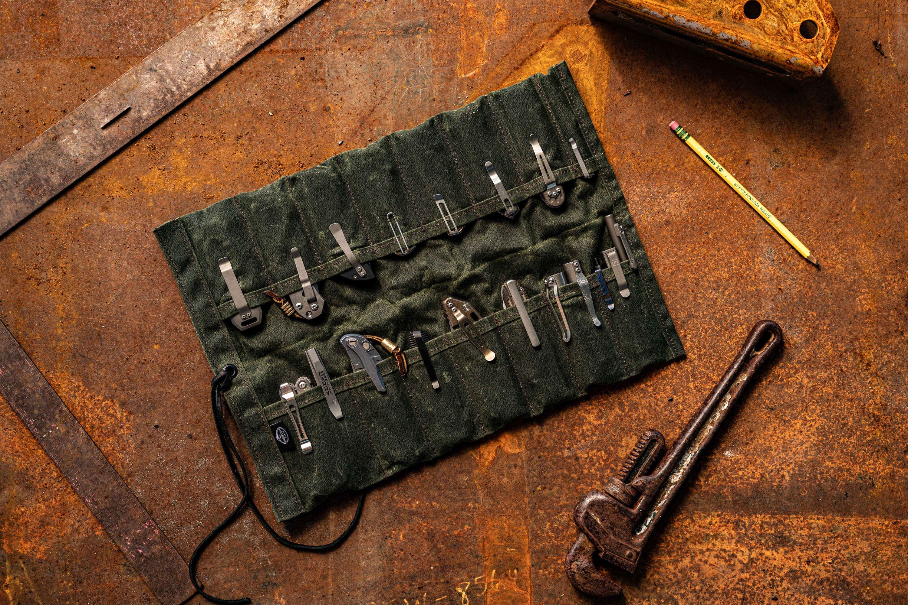PNW Bushcraft XL Waxed Canvas Travel Tray – Large Foldable EDC