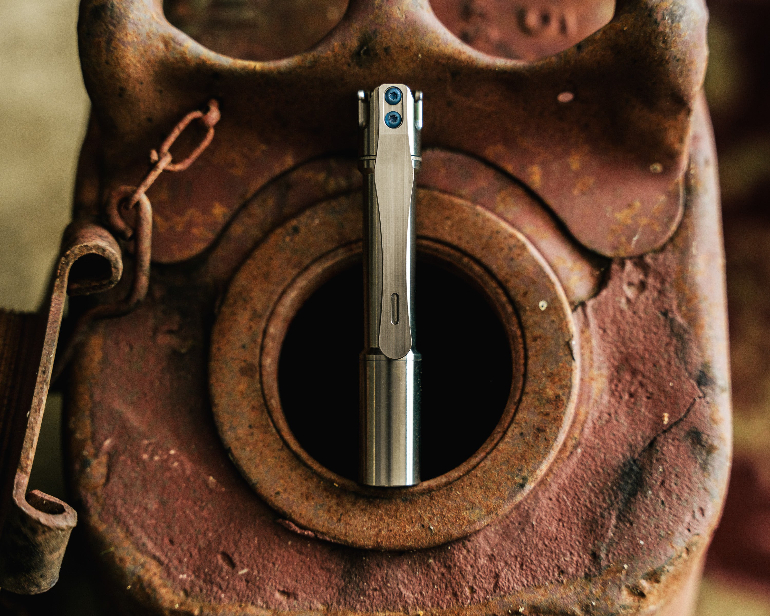 ReyLight Pineapple Mini MK3 Ti Flashlight